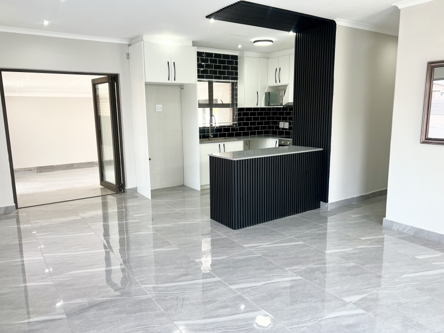 3 Bedroom Property for Sale in Bothasig Western Cape